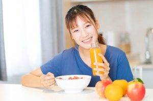 5 Thực Phẩm Giúp Bạn Trẻ Mãi Không Già: Bí Quyết Từ Thiên Nhiên Để Duy Trì Thanh Xuân