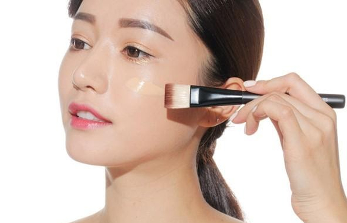 Hướng dẫn cách trang điểm không lem đẹp hoàn hảo