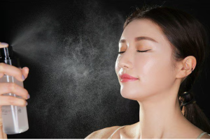 Xịt khoáng là gì? Có nên sử dụng xịt khoáng không?