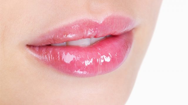 Bí kíp giữ môi hồng hào, căng mọng.