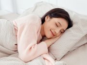 Cơ chế hoạt động của làn da khi chúng ta chìm vào giấc ngủ.