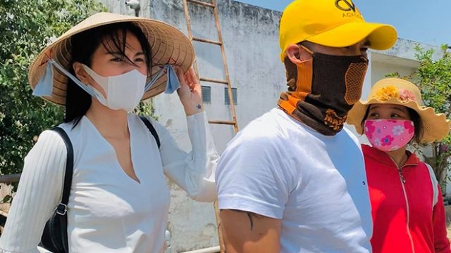 Sao Việt cháy nắng sau mùa hè: loạt Hoa hậu da hai màu, Thuỷ Tiên kêu trời vì hậu quả.