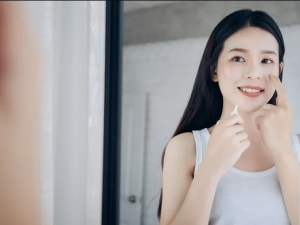 Cứ duy trì 5 thói quen này, da bạn sẽ bị lão hóa nhanh và ngày càng bóng dầu.